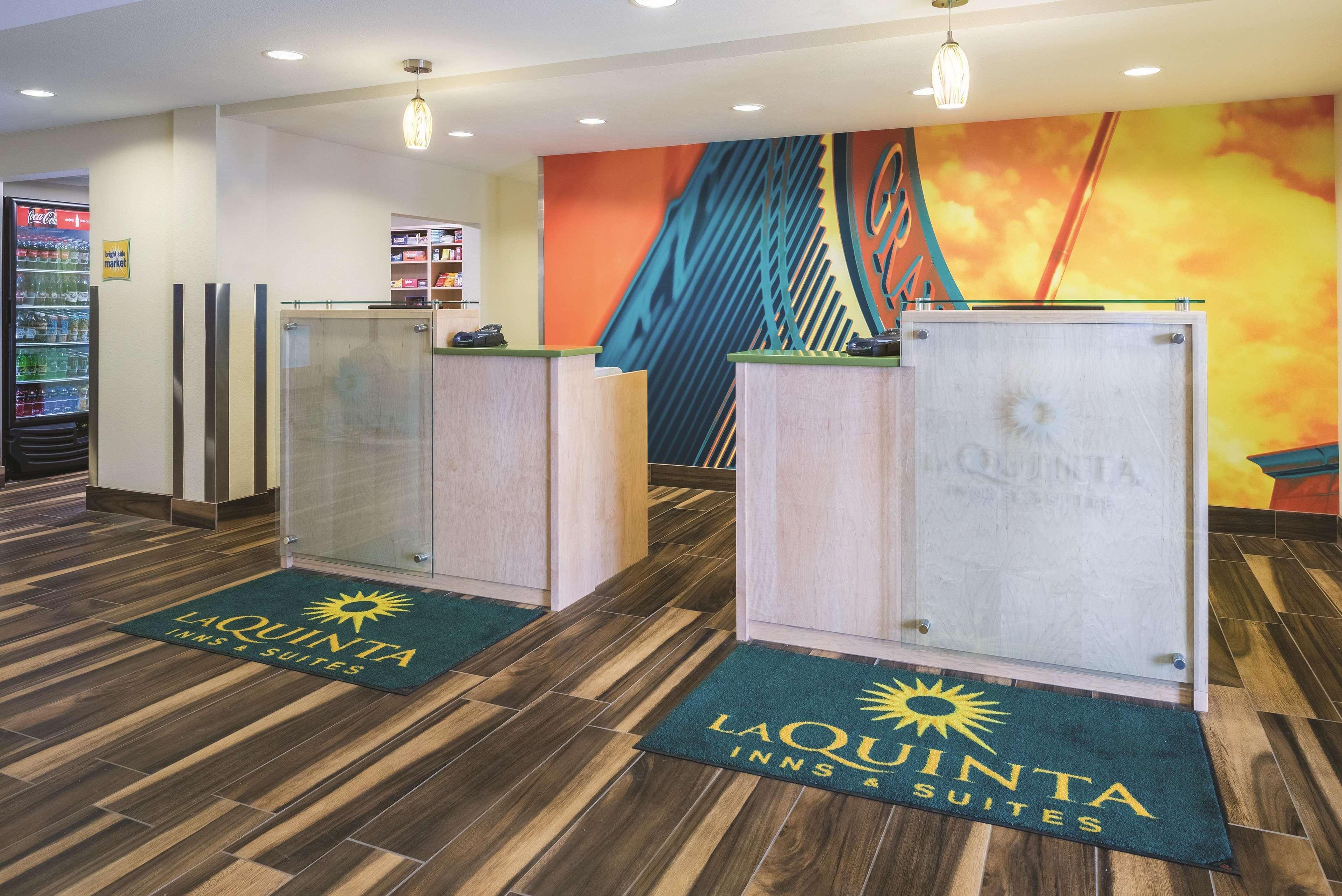 Hotel La Quinta By Wyndham Grand Forks Exterior foto